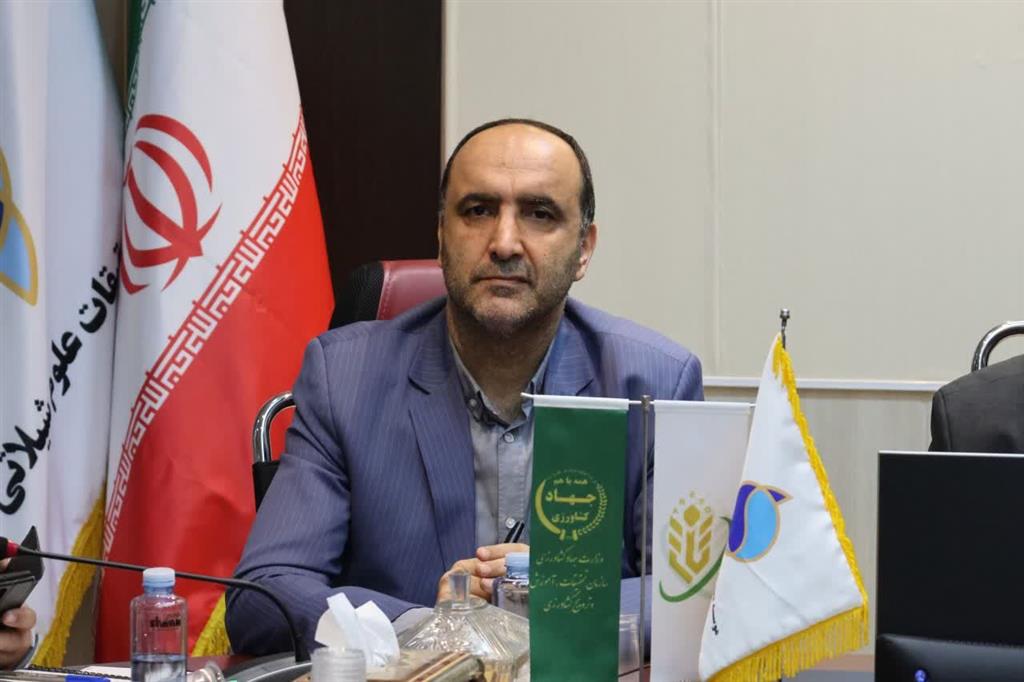 بازنگری در نقش پژوهشگر مروجان ارشد كشاورزی؛ نقشه راه جدید برای پیوند دانش و مزرعه