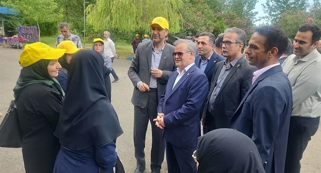 تجلی پیوند تحقیقات و ترویج در شالیزارهای گیلان با تكیه بر ظرفیت مروجان و زنان روستایی